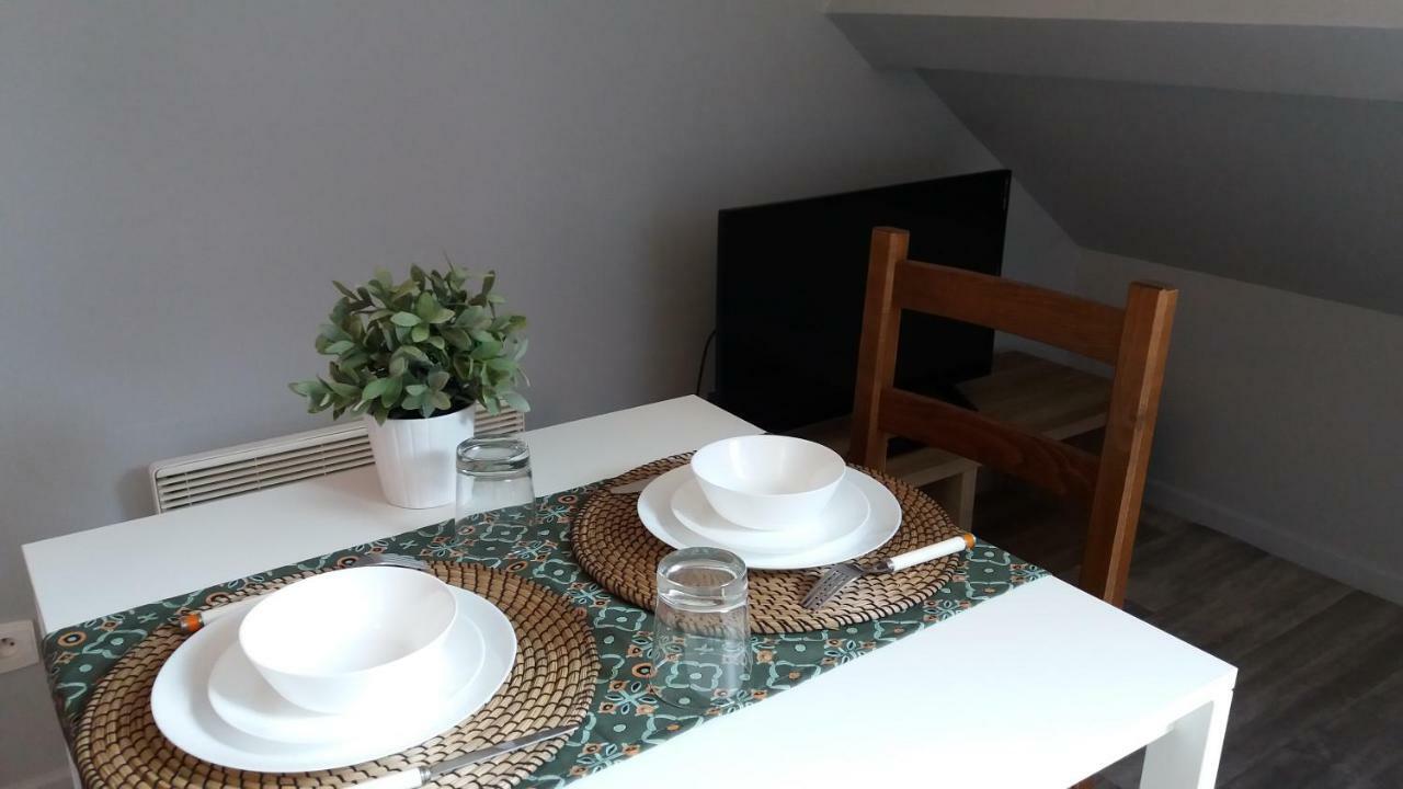 Apartament Apt 8 Du Temple Hypercentre & Parking Cambrai Zewnętrze zdjęcie